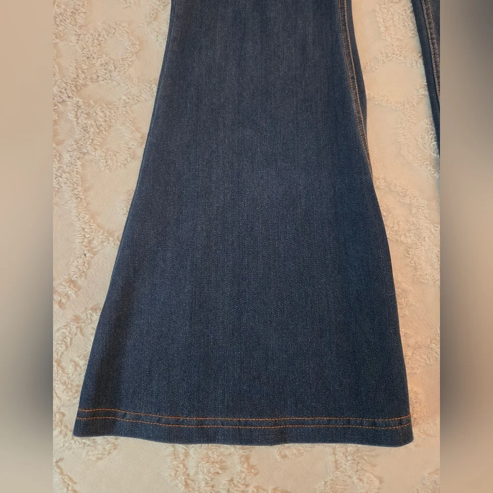 Womens' Wide Leg Jeans - Picture 5 of 10